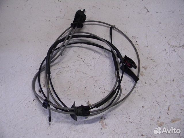 Трос открывания капота Duster 2012