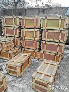 Ящики от противогазов и другого имущества в хороше