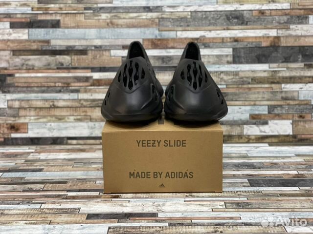 Кроссовки Adidas Yeezy Foam Runner новые