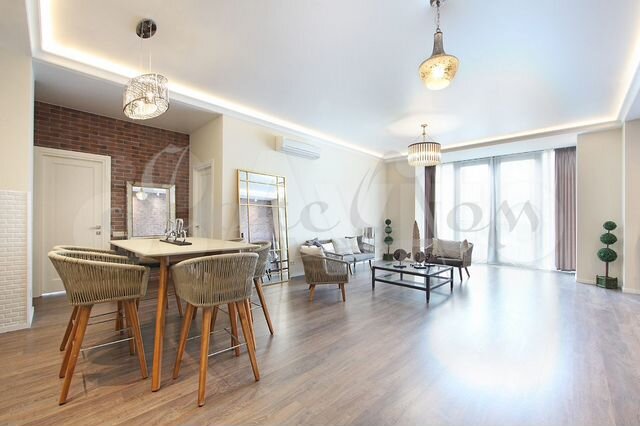 3-к. квартира, 110,8 м², 3/6 эт.