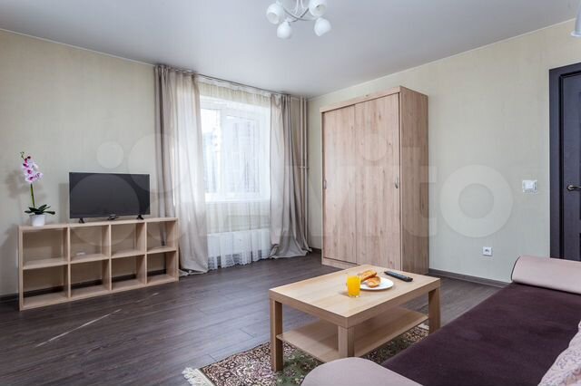 2-к. квартира, 54 м², 2/12 эт.