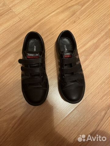 Кроссовки женские 37 размер бу