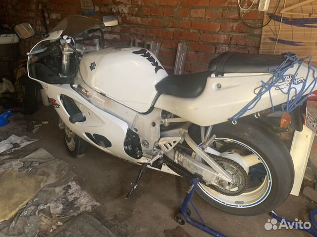 Сузуки джиксер 750 к7