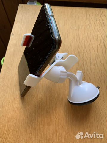 Продам держатель для телефона в автомобиле