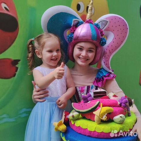 Ведущие, Аниматоры, Уэнсдей,Шоупрограммы,Хаги Ваги