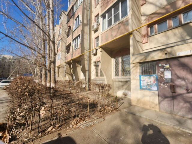 2-к. квартира, 67 м², 1/5 эт.