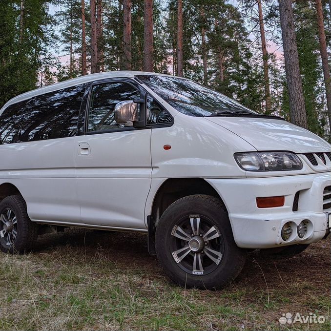 Mitsubishi Delica 2002. Мицубиси Делика 2002. Митсубиси Делика 2001. Митсубиси Делика 2002 год.