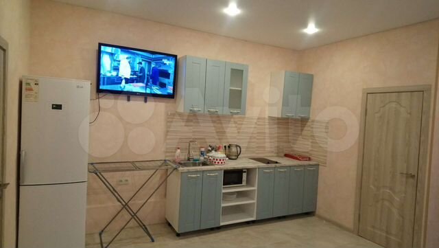 2-к. квартира, 48 м², 1/9 эт.