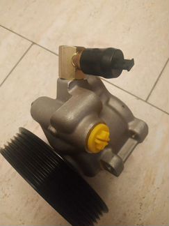 Насос гур Ford fiesta/Ford KA/Mazda