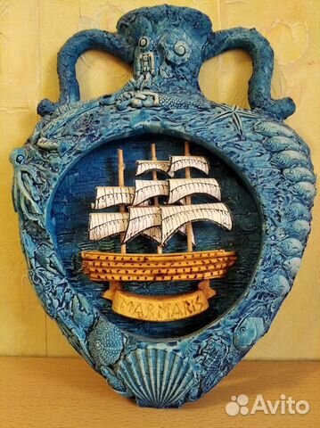 Сувенир из гипса и дерева 