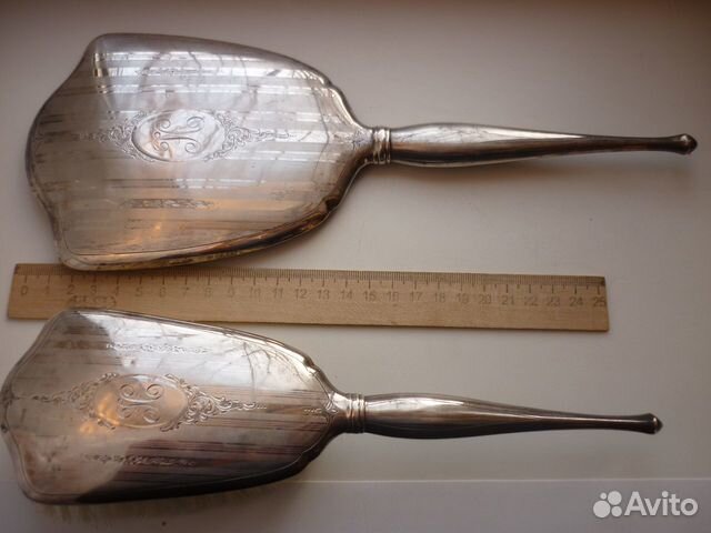 Серебряный Туалетный комплект из щётки и зеркала