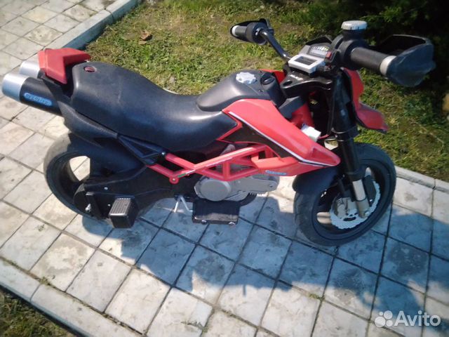 Электромотоцикл Peg-Perego Ducati