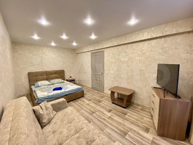 1-к. квартира, 40 м², 1/5 эт.