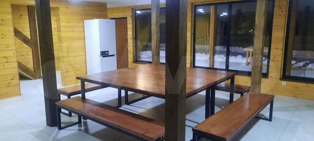 Коттедж 240 м² на участке 10 га