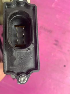 Стеклоподъемник правый задний BMW X3 кузов E83