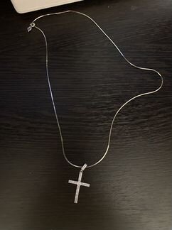 Цепочка и крестик