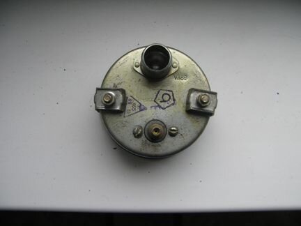 Манометр для измерения давления воздуха в шинах