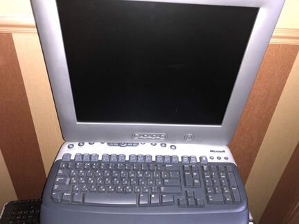 Монитор и клавиатура