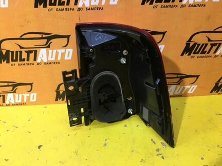 Фонарь задний левый Toyota Land Cruiser 200