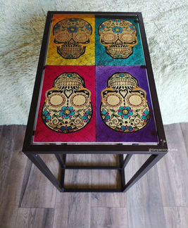 Столик приставной для ноутбука, журналов из эпокси