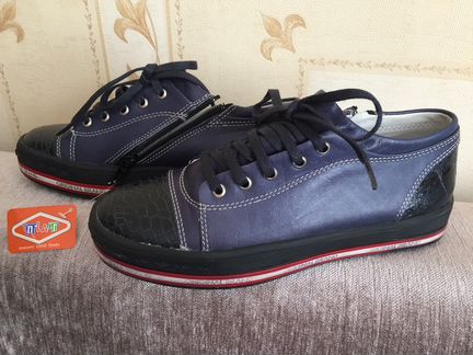 Новые ботинки Тифлани 35