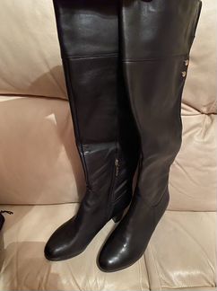 Женские сапоги. Новые