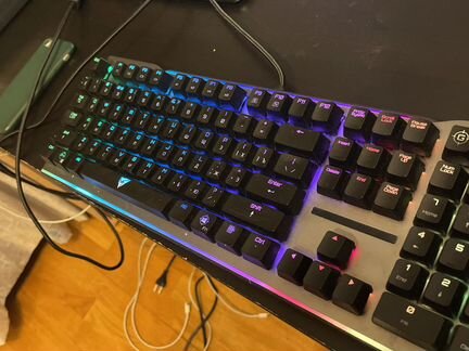 Игровая механическая клавиатура thunderx3 AK7