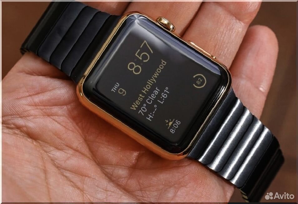 Apple watch 8 stainless steel gold