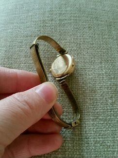 Часы золотые