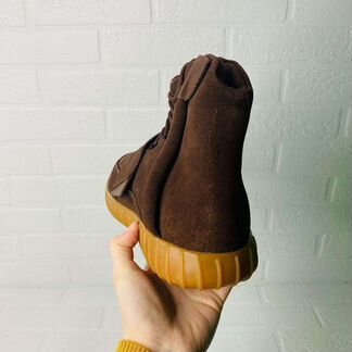 Кроссовки Adidas Yeezy Boost 750