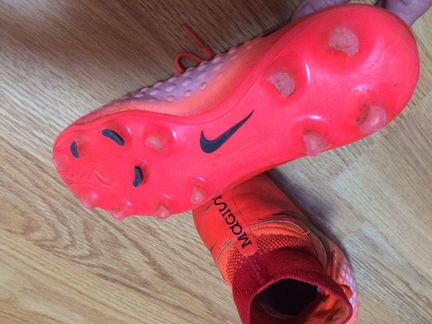 Бутсы-шиповки Nike Magista 37 размер