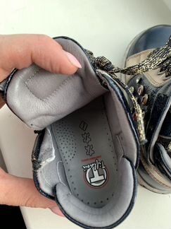 Ботинки кожаные Tiflani 25 р