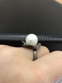 Серебряное кольцо с жемчугом