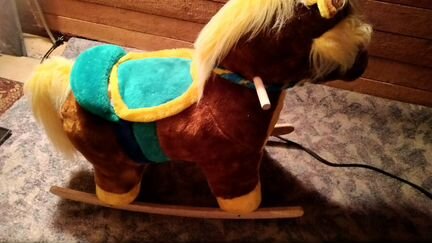 Качалка лошадь