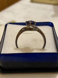 Платиновое кольцо с танзанитом