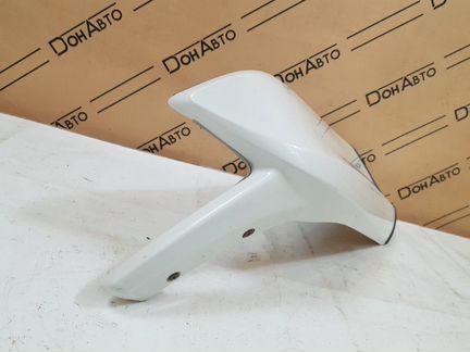 Накладка бампера задняя правая Toyota Land Cruiser