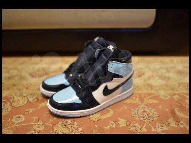 jordan 1 high blue white