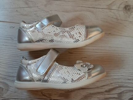 Туфли для девочки кожаные размер 23 новые