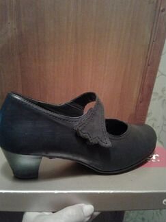 Женские кожаные туфли