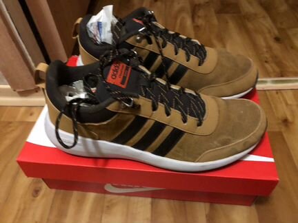 Зимние кроссовки adidas