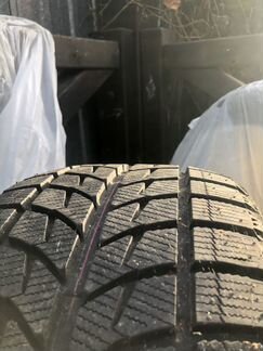Bridgestone Blizzak 275 35 R19