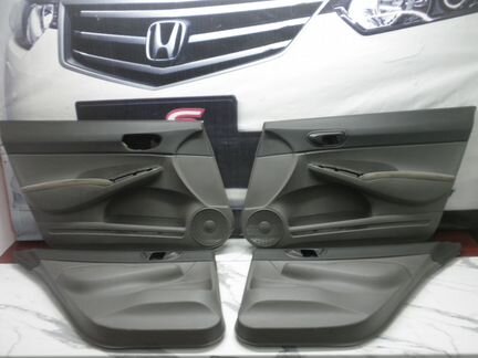 Обшивка двери Хонда Цивик 8 4Д