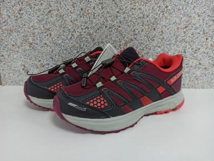 Новые детские кроссовки на девочку Salomon