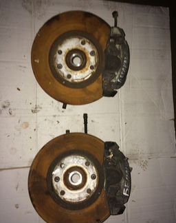 Тормозной диск суппорт кулак поворотный Berlingo