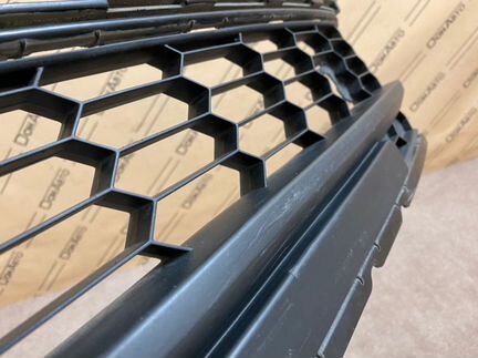 Решетка бампера передняя Skoda Kodiaq