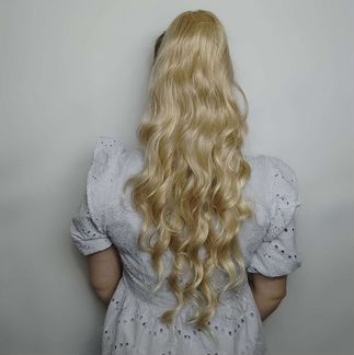 Хвост в оттенке блонд