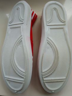 Тапочки тапки-слипоны - новые