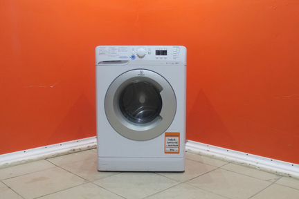 Стиральная машина б/у Indesit NSL6055