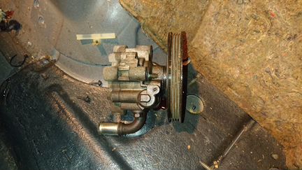 Крайслер Вояджер дизель насос гур