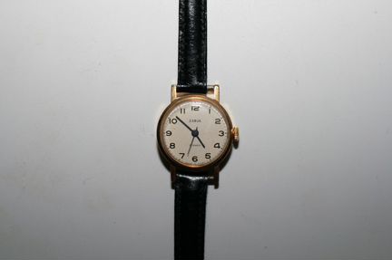 Часы женские Заря 21 камень позолота